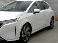 Nissan AURA лот № 3062 оценка 3.5  с аукциона в Японии 3