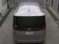 Toyota NOAH лот № 6081 оценка R  с аукциона в Японии 6