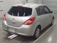 Nissan TIIDA лот № 10602 оценка 3.5  с аукциона в Японии 1