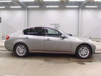 Nissan SKYLINE лот № 3069 оценка 3  с аукциона в Японии 2