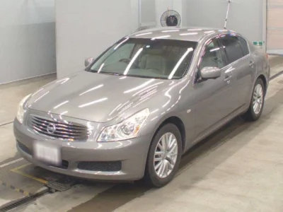 Nissan SKYLINE  с аукциона в Японии