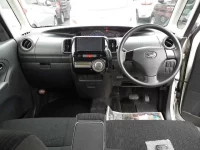 Daihatsu TANTO лот № 30042 оценка 4  с аукциона в Японии 8
