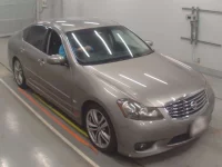 Nissan FUGA лот № 10615 оценка 3.5  с аукциона в Японии 4