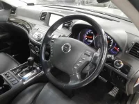 Nissan FUGA лот № 10615 оценка 3.5  с аукциона в Японии 6