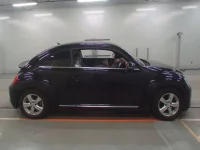 Volkswagen THE BEETLE лот № 38177 оценка 3.5  с аукциона в Японии 2