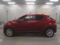 Toyota C-HR лот № 30113 оценка 3.5  с аукциона в Японии 3
