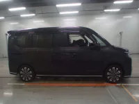 Honda STEP WAGON лот № 30114 оценка 4.5  с аукциона в Японии 2