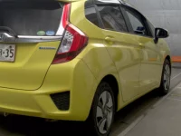Honda FIT лот № 3078 оценка 3.5  с аукциона в Японии 4
