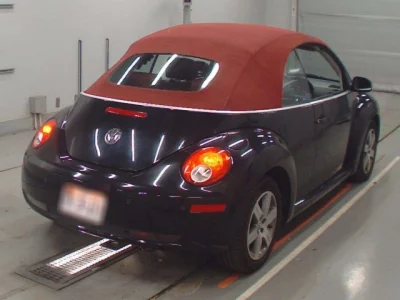 Volkswagen NEW BEETLE