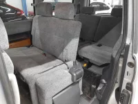 Honda STEP WAGON лот № 10625 оценка 4  с аукциона в Японии 9