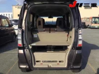 Honda N BOX PLUS лот № 56 оценка 4  с аукциона в Японии 6