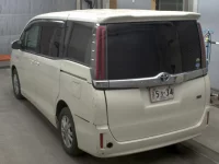 Toyota NOAH лот № 3081 оценка R  с аукциона в Японии 1