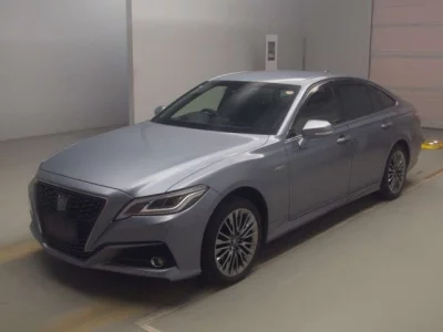 Toyota CROWN  с аукциона в Японии