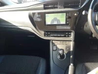Toyota AURIS лот № 30121 оценка 4  с аукциона в Японии 8