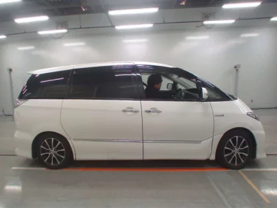 Toyota ESTIMA HYBRID