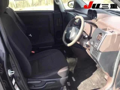 Toyota SPADE  с аукциона в Японии