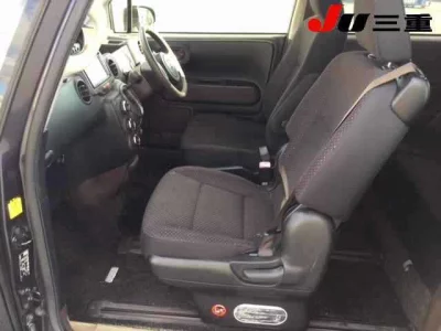 Toyota SPADE  с аукциона в Японии