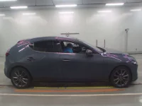 Mazda MAZDA3 лот № 30126 оценка 3.5  с аукциона в Японии 2