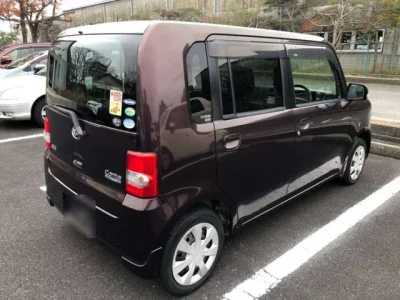 Daihatsu MOVE CONTE