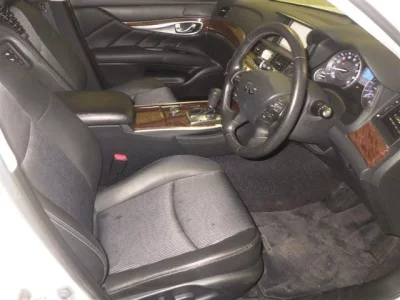 Nissan FUGA  с аукциона в Японии