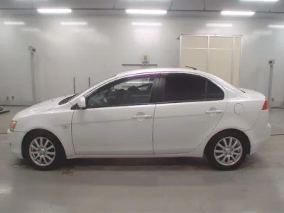 Mitsubishi GALANT FORTIS  с аукциона в Японии