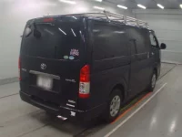 Toyota HIACE VAN лот № 30130 оценка RA  с аукциона в Японии 1