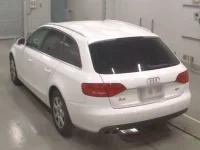 Audi A4 лот № 38200 оценка 4  с аукциона в Японии 5