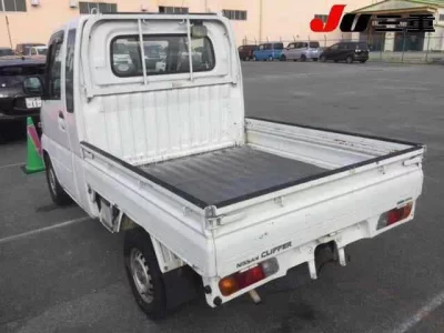 Nissan CLIPPER TRUCK