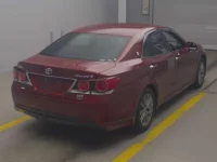 Toyota CROWN лот № 33 оценка 3.5  с аукциона в Японии 1