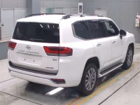 Toyota LAND CRUISER лот № 30071 оценка 6  с аукциона в Японии 1