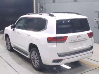 Toyota LAND CRUISER лот № 30071 оценка 6  с аукциона в Японии 5