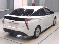 Toyota PRIUS лот № 30074 оценка 4  с аукциона в Японии 1