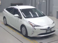 Toyota PRIUS лот № 30074 оценка 4  с аукциона в Японии 4