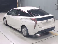 Toyota PRIUS лот № 30074 оценка 4  с аукциона в Японии 5