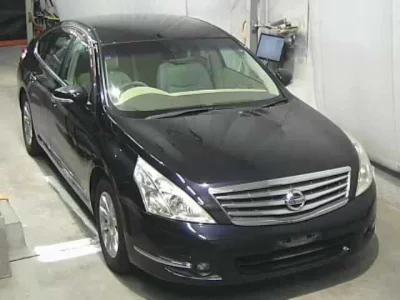Nissan TEANA  с аукциона в Японии