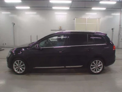 Volkswagen GOLF VARIANT  с аукциона в Японии