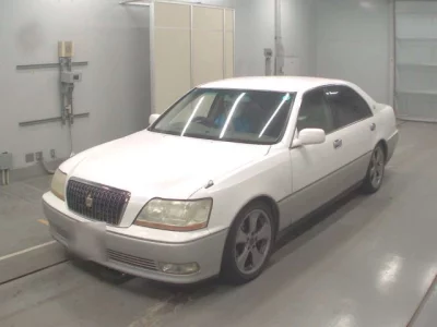 Toyota CROWN  с аукциона в Японии