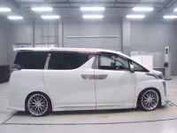 Toyota VELLFIRE лот № 30078 оценка 4.5  с аукциона в Японии 2