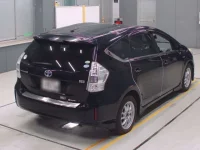 Toyota PRIUS ALPHA лот № 30076 оценка 4  с аукциона в Японии 1