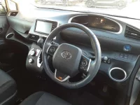 Toyota SIENTA лот № 30077 оценка R  с аукциона в Японии 6