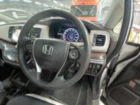 Honda ODYSSEY лот № 10671 оценка 3.5  с аукциона в Японии 6