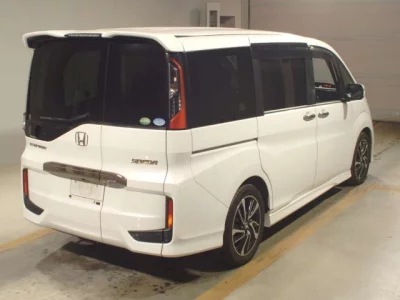 Honda STEP WAGON  с аукциона в Японии