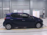 Toyota AQUA лот № 30079 оценка 4.5  с аукциона в Японии 2