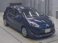 Toyota AQUA лот № 30079 оценка 4.5  с аукциона в Японии 4