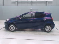 Toyota AQUA лот № 30079 оценка 4.5  с аукциона в Японии 3