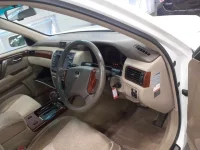 Toyota CROWN лот № 10676 оценка 4  с аукциона в Японии 6