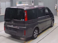 Honda STEP WAGON лот № 30082 оценка 4  с аукциона в Японии 1