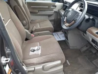 Honda STEP WAGON лот № 30082 оценка 4  с аукциона в Японии 7