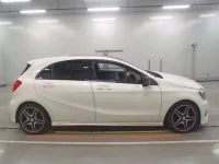 Mercedes-Benz A CLASS лот № 38219 оценка 4  с аукциона в Японии 2