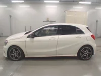 Mercedes-Benz A CLASS лот № 38219 оценка 4  с аукциона в Японии 3